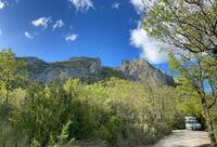 Vue sur le Quatre Heure et l’Ascle à gauche, l’Adrech à droite. Vue sur le Quatre Heure et l’Ascle à gauche, l’Adrech à droite.